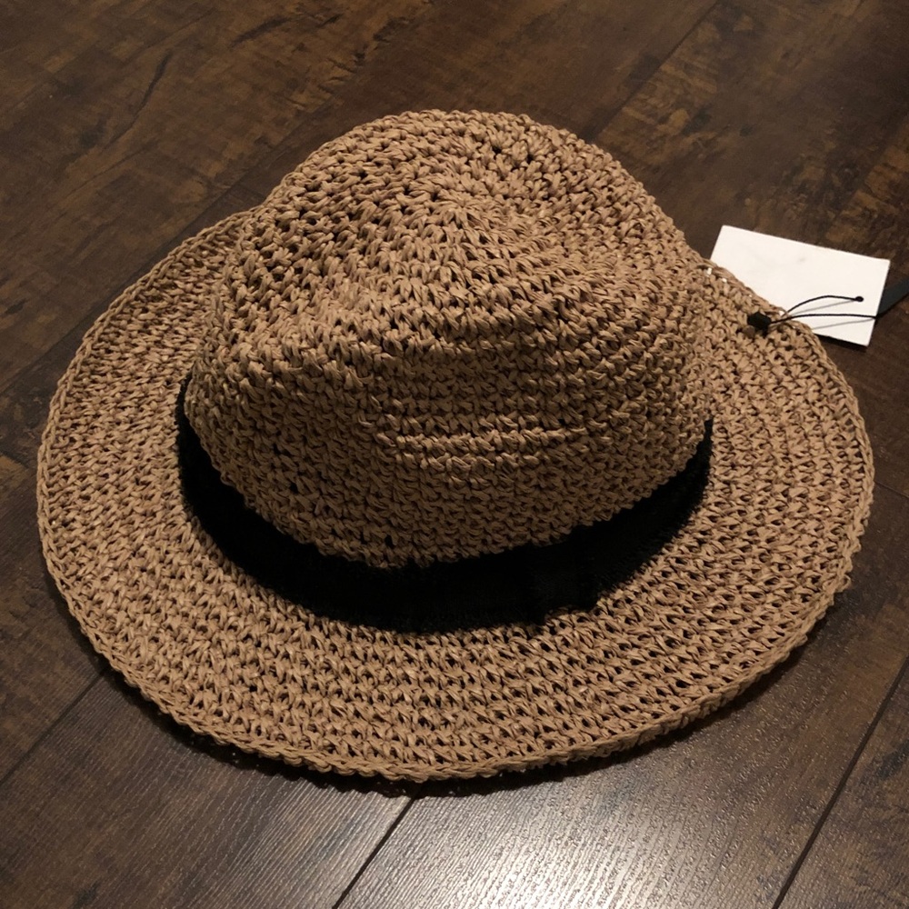 NWT- Zara Natural Straw Sun Hat with Black Ribbon